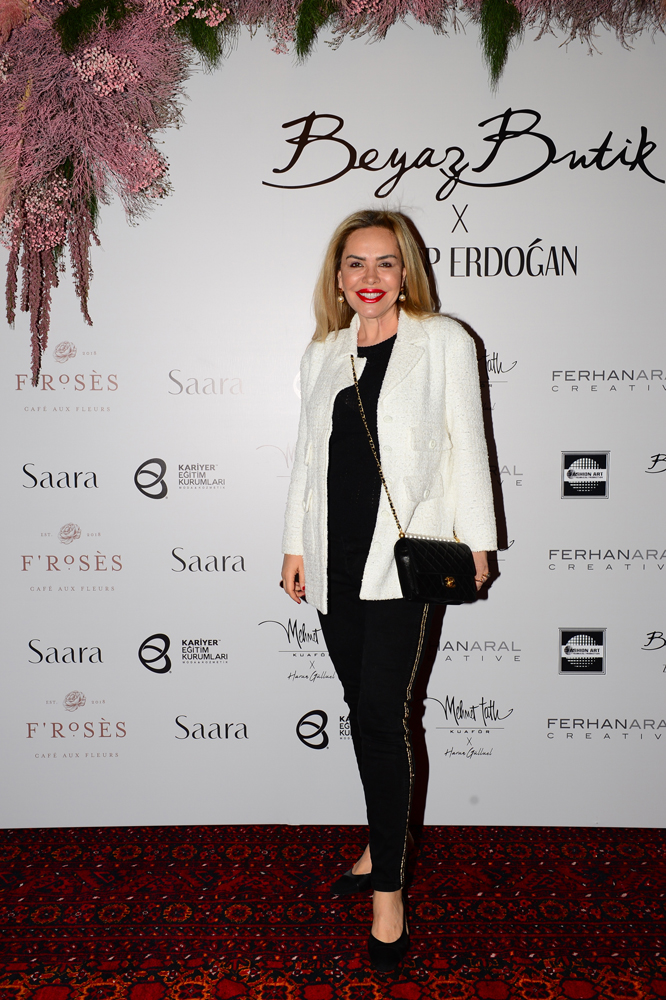 BEYAZ BUTİK'TEN MASALSI DEFİLE