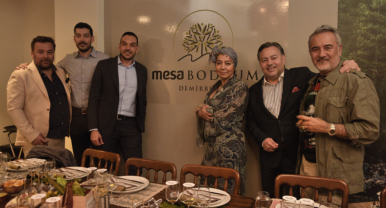 YENİ PROJENİN TANITIMINA KÜBA GECESİ TEMASI