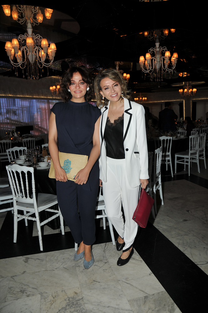 İFTAR YEMEĞİNDE ÇOCUKLARA DESTEK