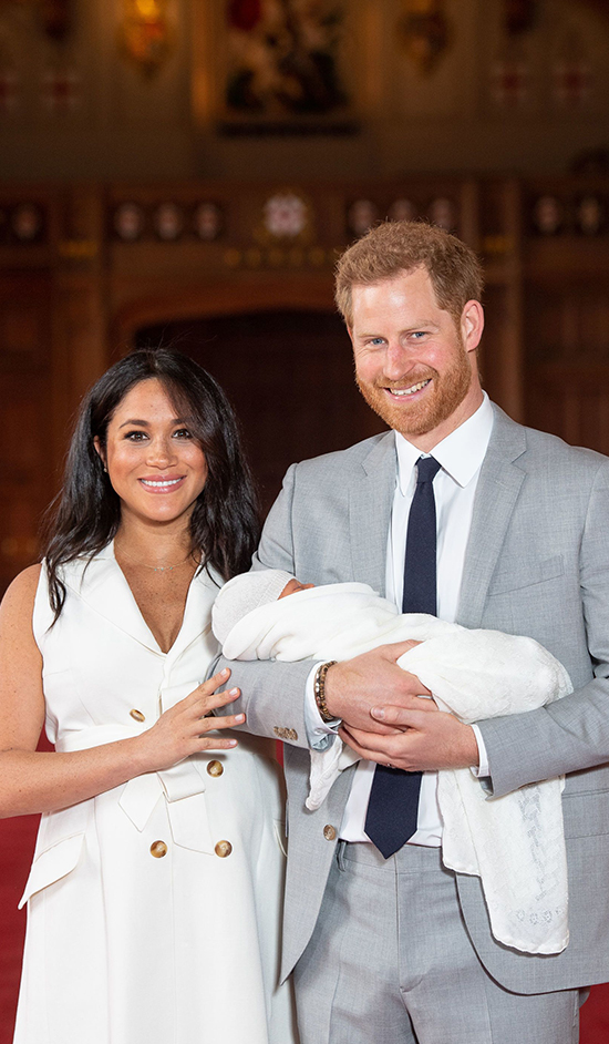MEGHAN MARKLE VE PRENS HARRY'NİN BEBEĞİNDEN İLK KARELER