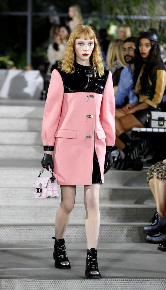 LOUIS VUITTON CRUISE 2020 DEFİLESİ