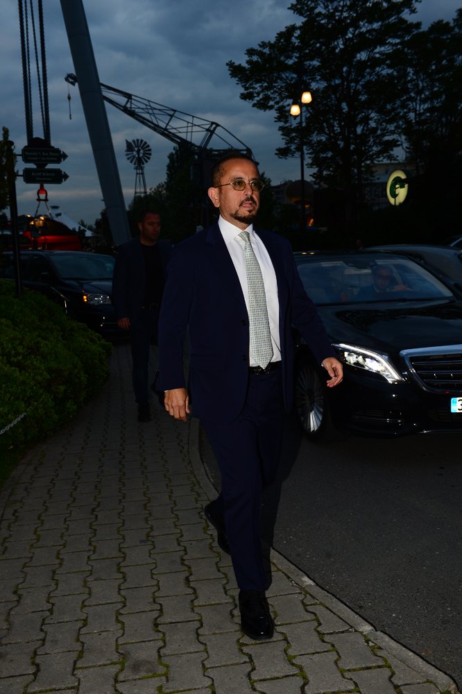 KOÇ AİLESİ DOSTLARINI AĞIRLADI 