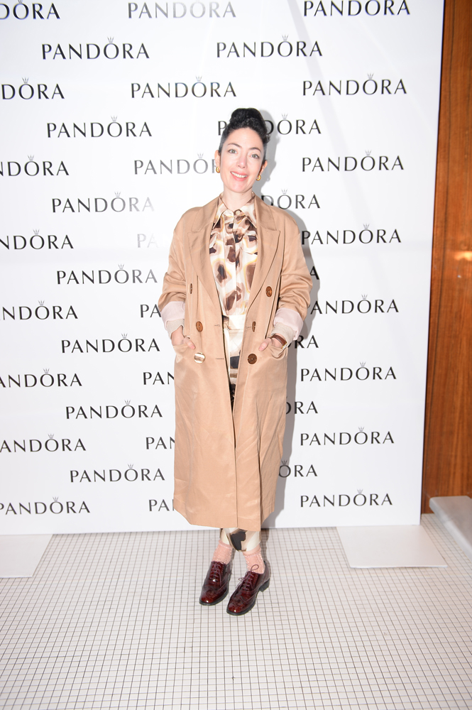 PANDORA'NIN ANNELER GÜNÜ DAVETİ