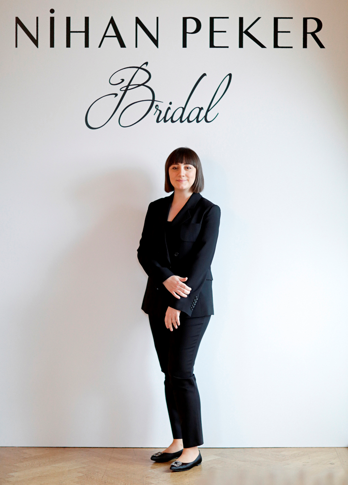 NİHAN PEKER İLK KOLEKSİYONUNU TANITTI