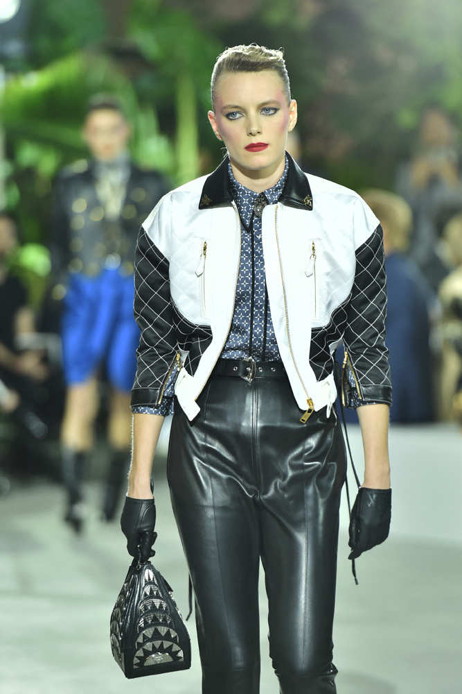 LOUIS VUITTON CRUISE 2020 DEFİLESİ