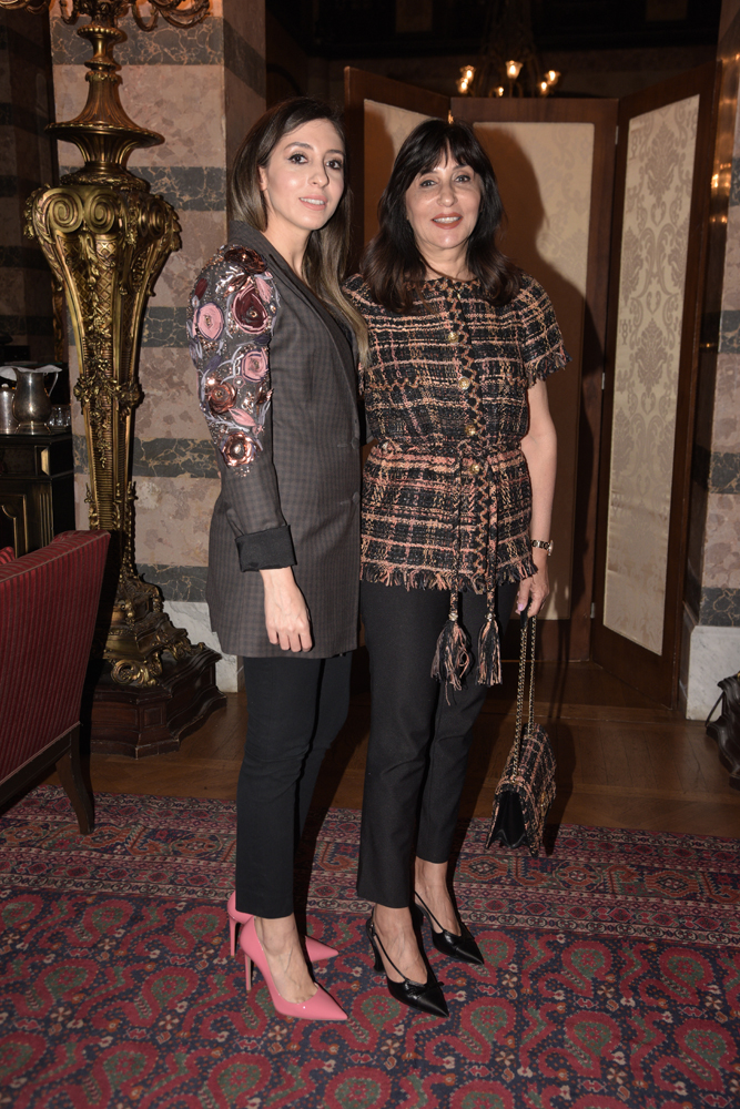 NİHAN PEKER İLK KOLEKSİYONUNU TANITTI