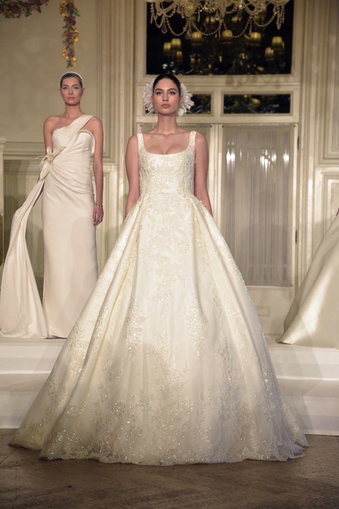 NİHAN PEKER İLK KOLEKSİYONUNU TANITTI