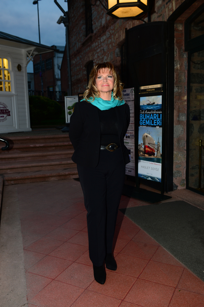 KOÇ AİLESİ DOSTLARINI AĞIRLADI 