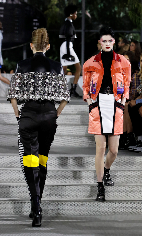LOUIS VUITTON CRUISE 2020 DEFİLESİ