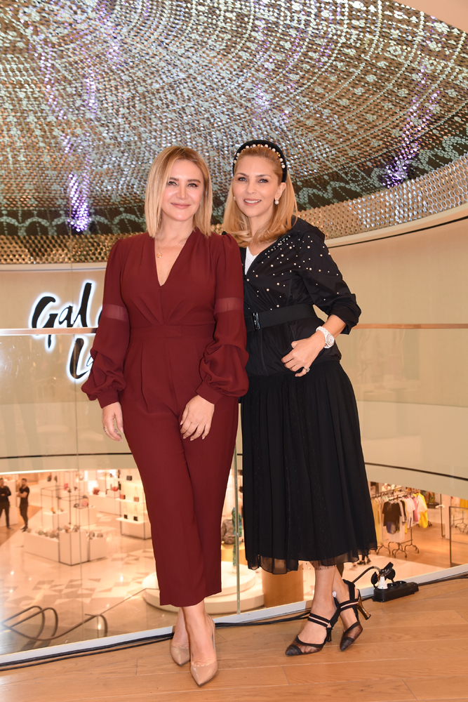 ASLI ŞEN İLE SOHBETİN KONUSU GÜZELLİK 