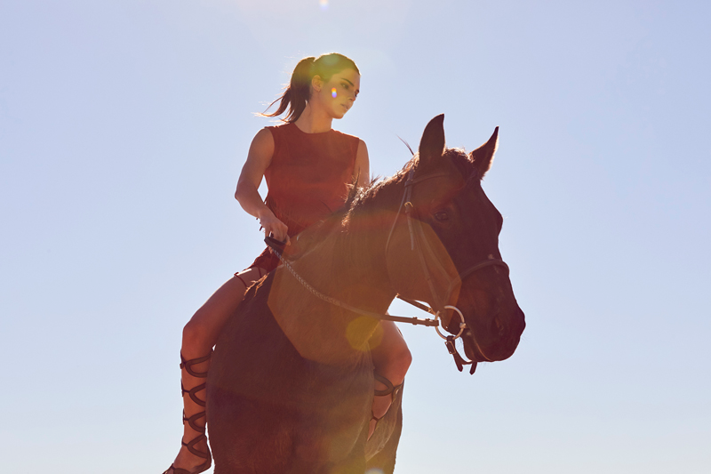 LONGCHAMP & KENDALL JENNER 