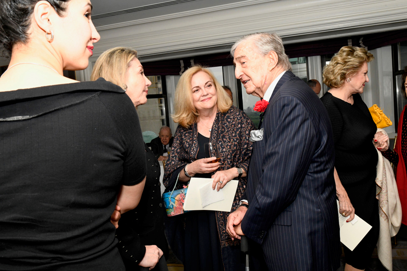 RAHMİ KOÇ’A NEW YORK’TA MADALYA