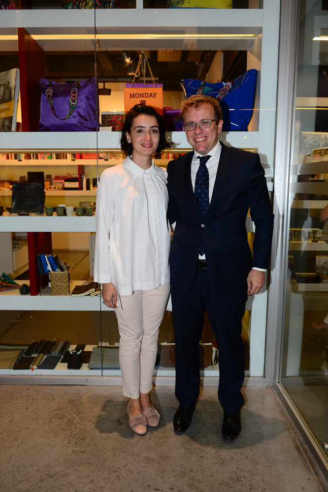 İSTANBUL MODERNDE ARA GÜLER SERGİSİ 