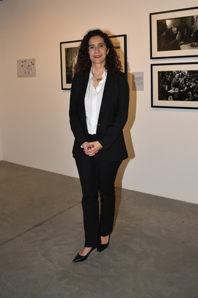 İSTANBUL MODERNDE ARA GÜLER SERGİSİ 