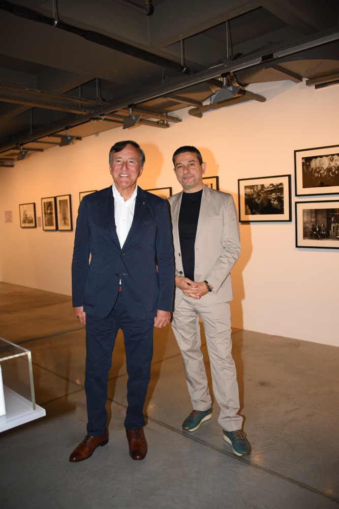 İSTANBUL MODERNDE ARA GÜLER SERGİSİ 