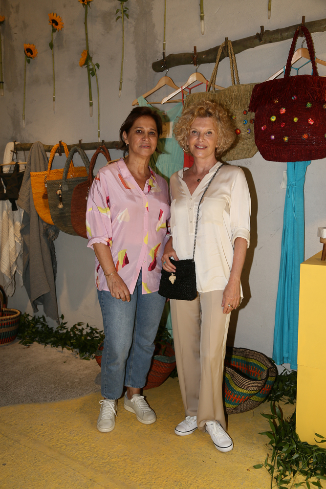 NİŞANTAŞI’NDA AYÇİÇEK TARLASI 