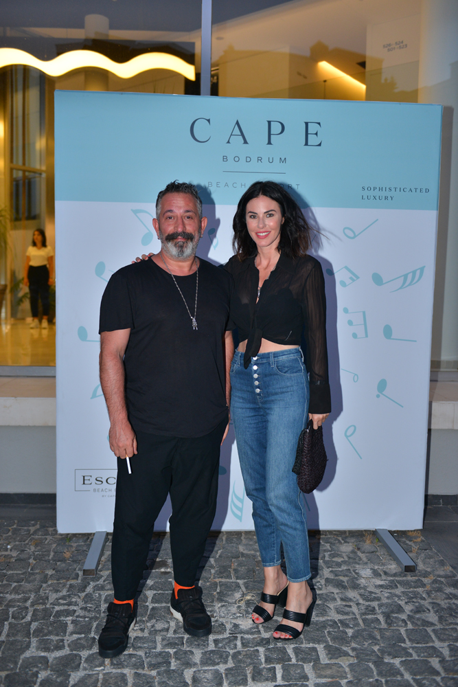 YENİLENEN OTELDE DAVET