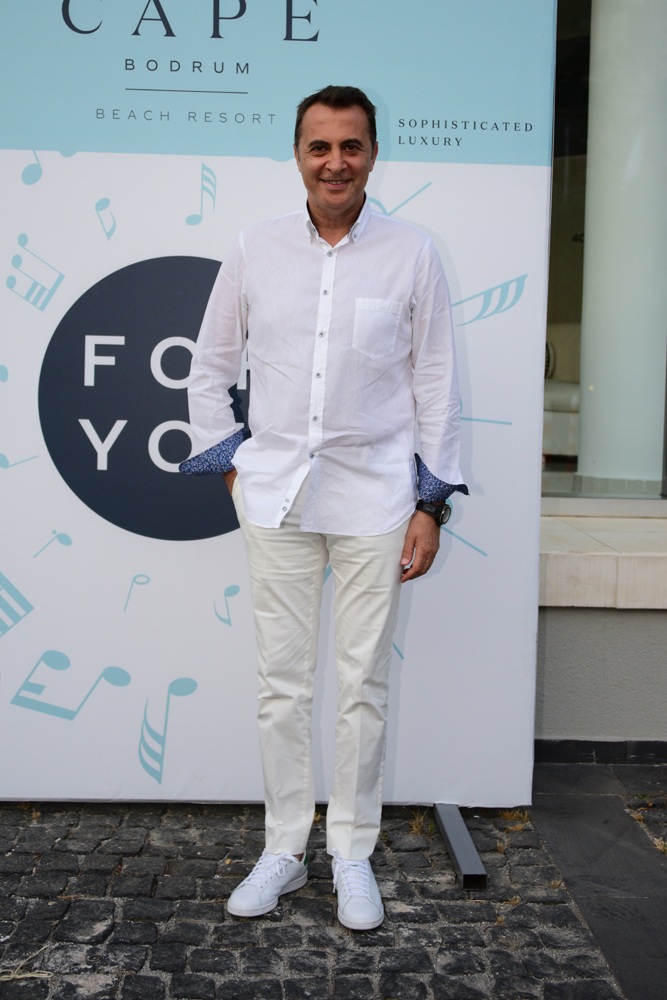 YENİLENEN OTELDE DAVET