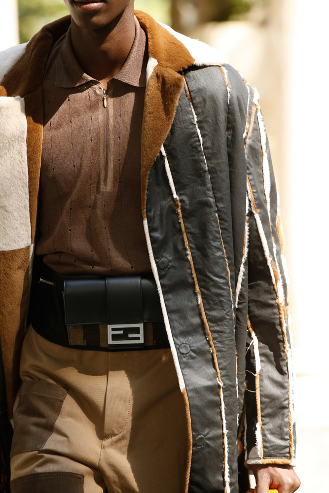 FENDI DEFİLESİNDEN DETAYLAR