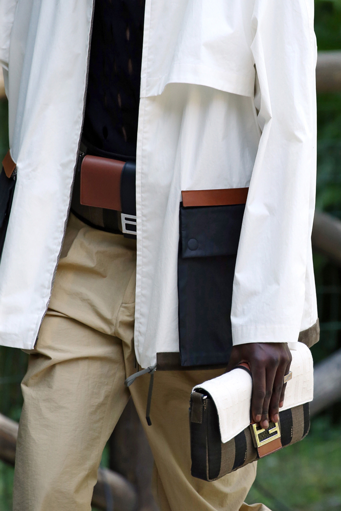 FENDI DEFİLESİNDEN DETAYLAR