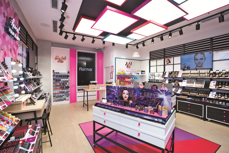 FLORMAR MAĞAZALARINDA YENİ KONSEPT!