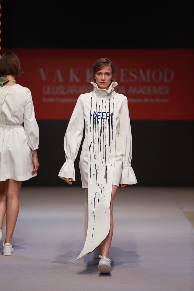 VAKKO ESMOD'DA MEZUNİYET SEVİNCİ