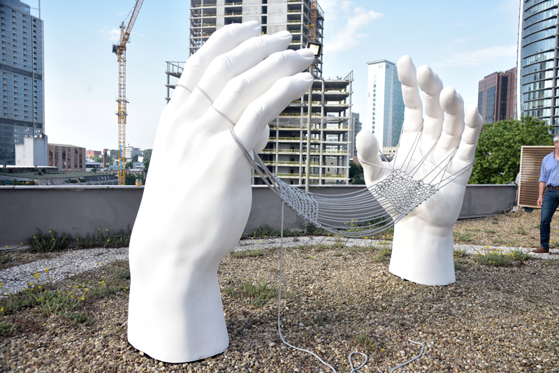 SANATA ÇEVRECİ ELEŞTİRİ