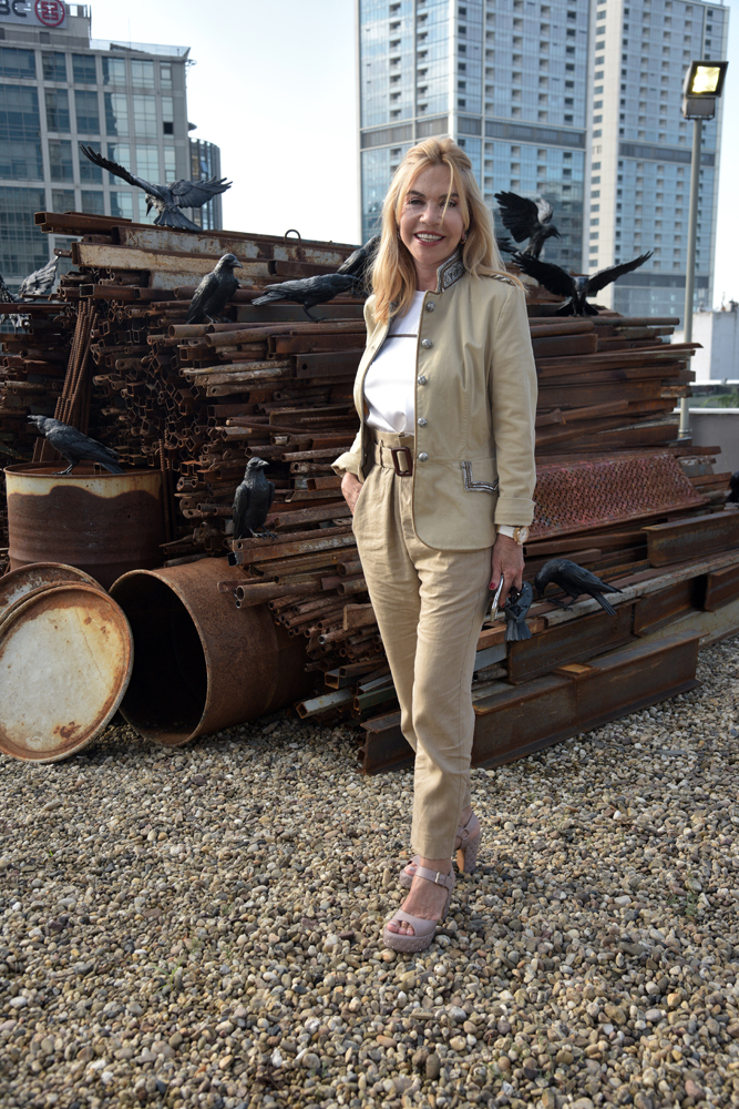 SANATA ÇEVRECİ ELEŞTİRİ