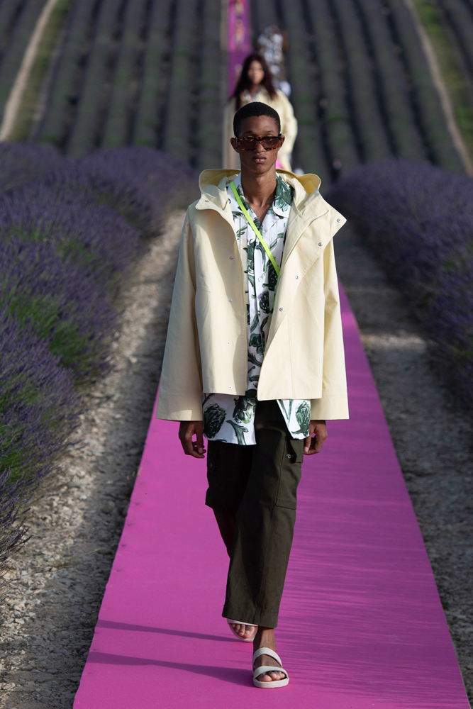 JACQUEMUS 10. YILINI KUTLUYOR!