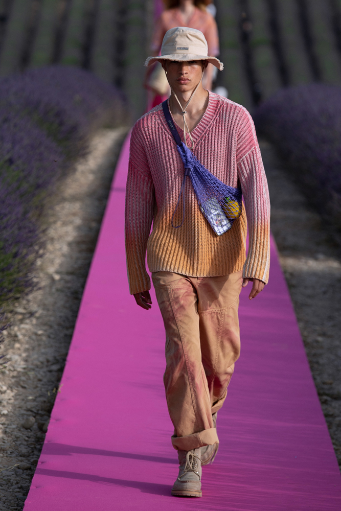 JACQUEMUS 10. YILINI KUTLUYOR!