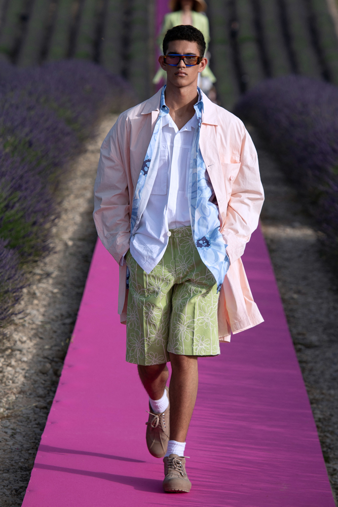 JACQUEMUS 10. YILINI KUTLUYOR!