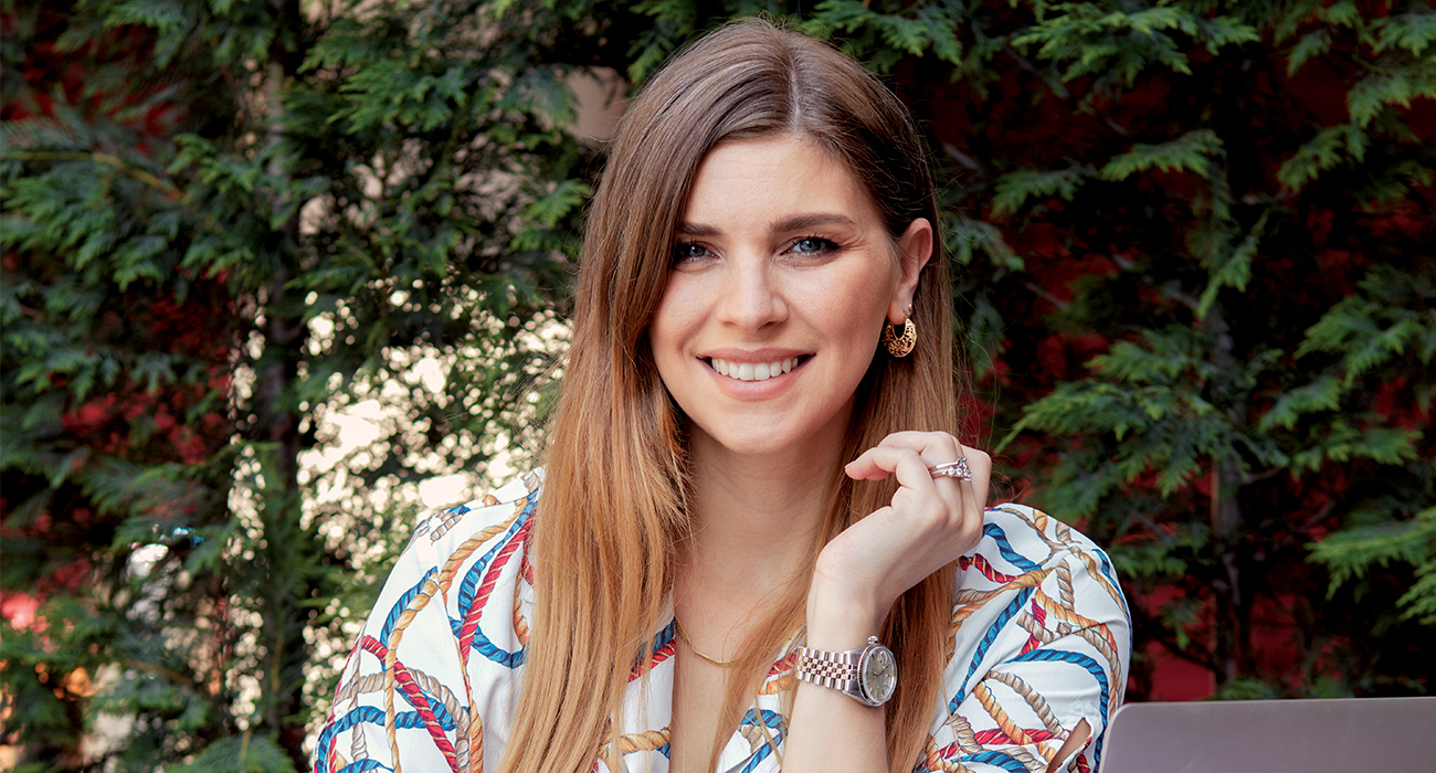 MÜNHAN ÇINAR'IN EVİNDEYİZ!