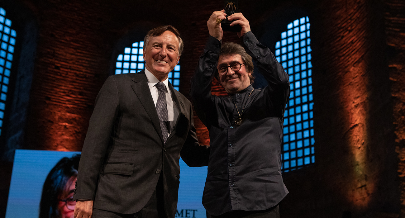 YAŞAM BOYU BAŞARI ÖDÜLÜ