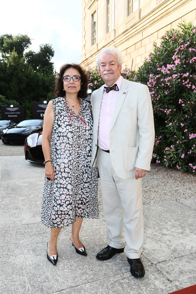 YAZA MERHABA PARTİSİ