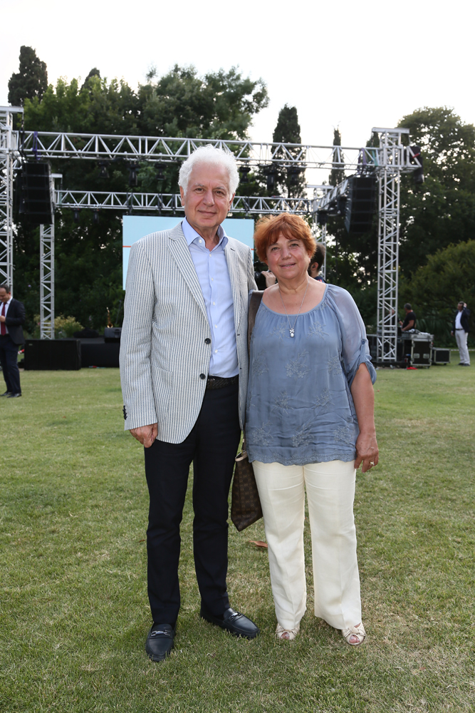 YAZA MERHABA PARTİSİ