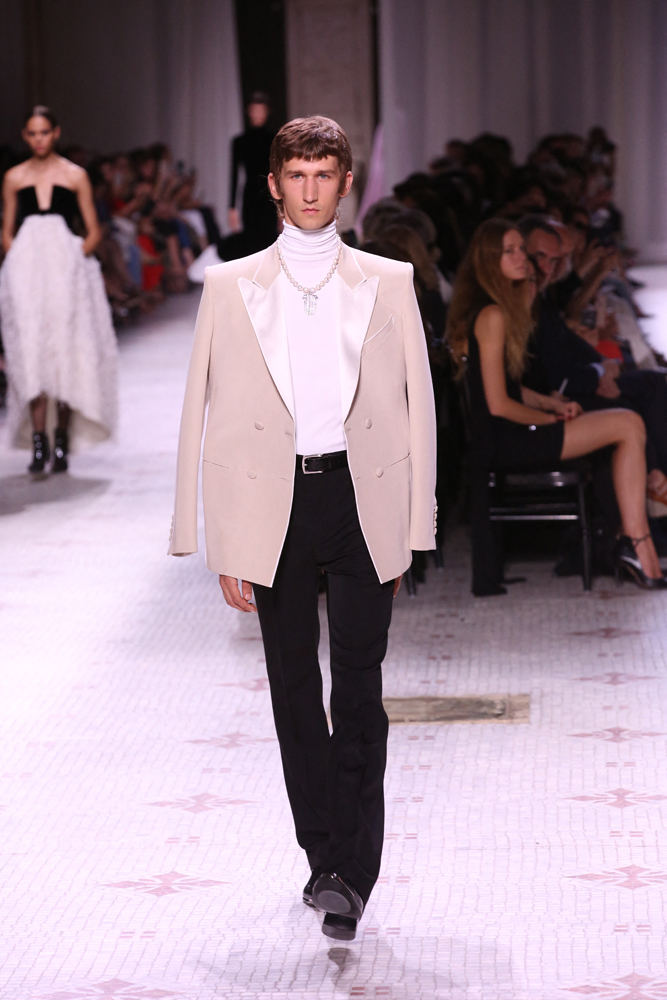 PARIS COUTURE WEEK - GIVENCHY