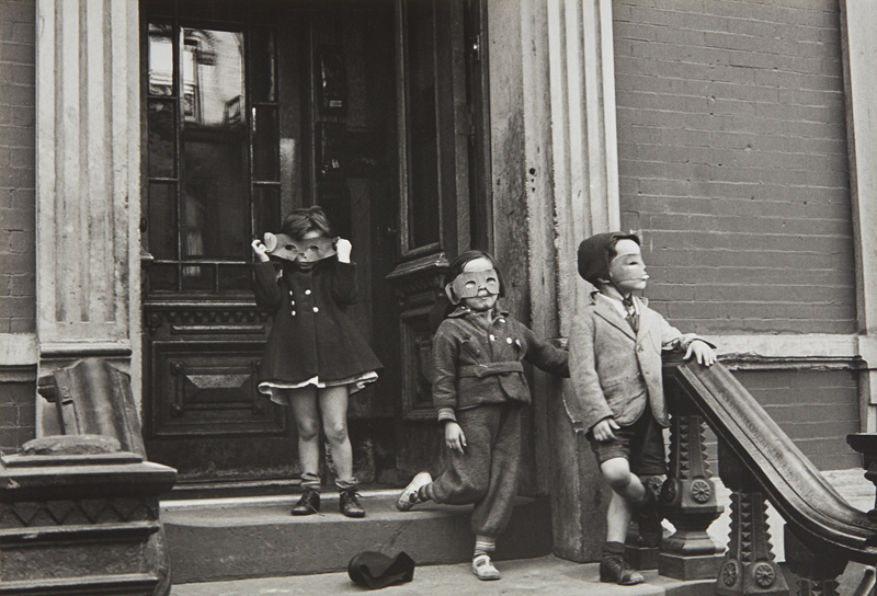 BİR SANAT FORMU OLARAK KADINLAR