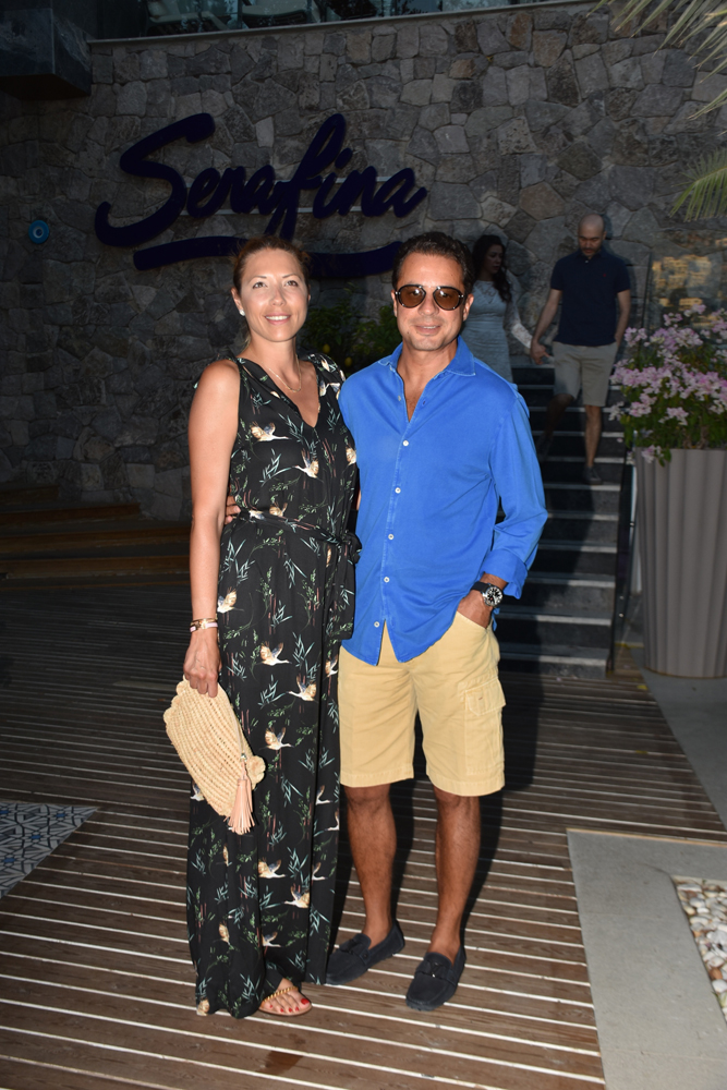 SERAFİNA'DA KEYİFLİ YAZ AKŞAMI 