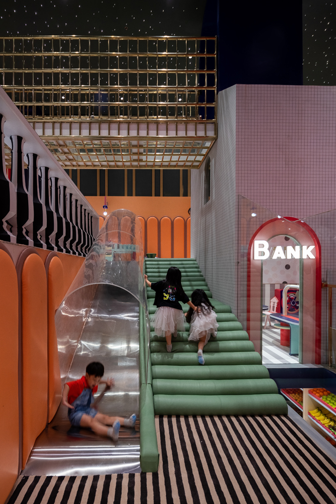 ÇOCUKLAR İÇİN HAYAL DÜNYASI