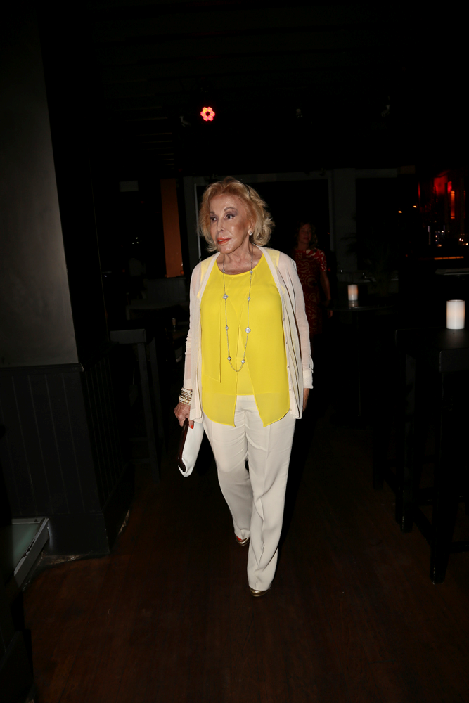 BERNA KIRDAR'A SÜRPRİZ DOĞUM GÜNÜ 