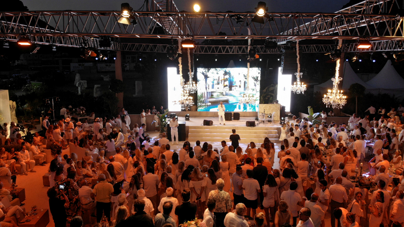 ANTHAVEN'DA MÜZİKLİ GECE