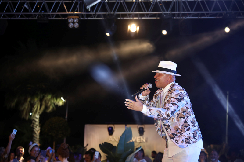 ANTHAVEN'DA MÜZİKLİ GECE