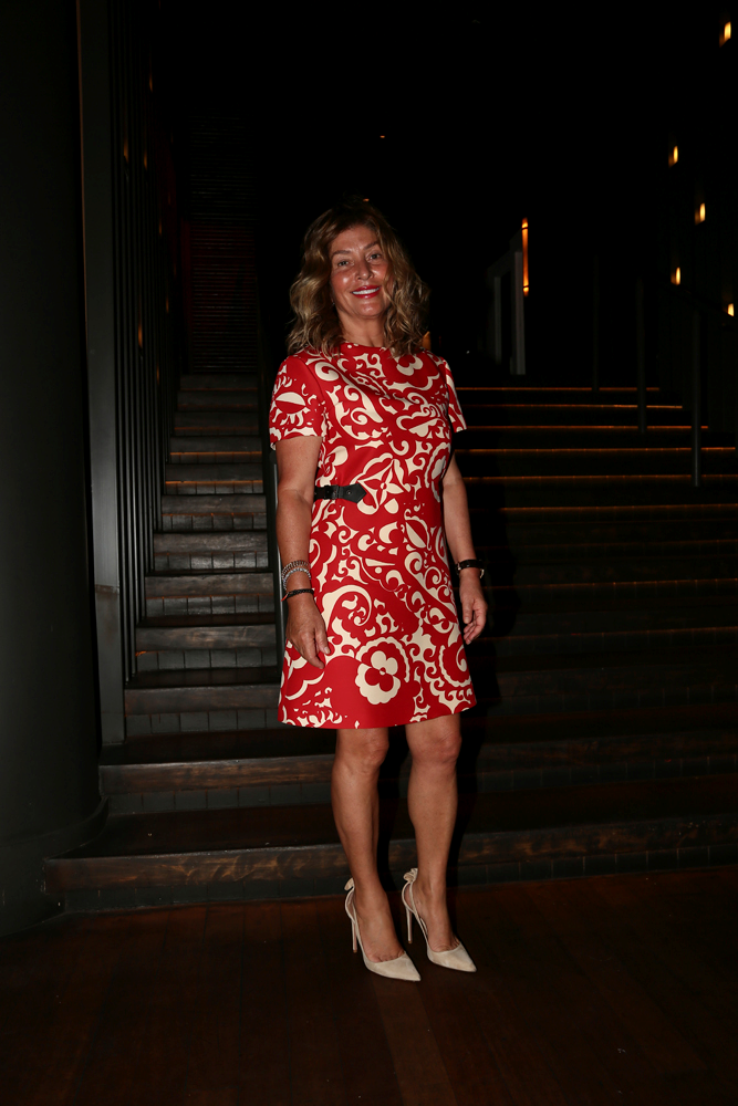 BERNA KIRDAR'A SÜRPRİZ DOĞUM GÜNÜ 