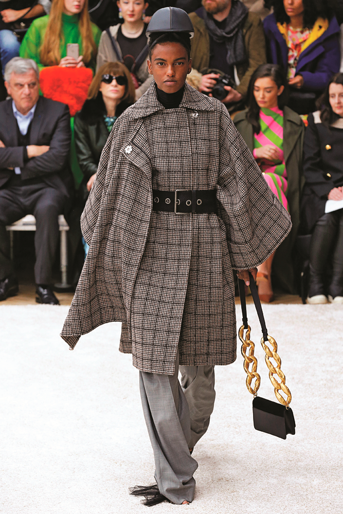 ŞİMDİ NE GİYECEĞİZ?