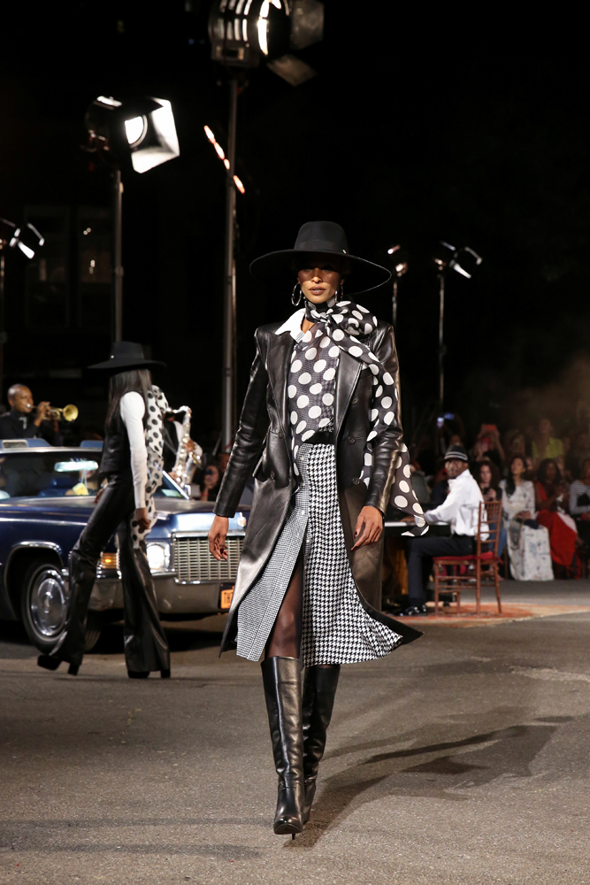 NEW YORK MODA HAFTASI TOMMY HILFIGER