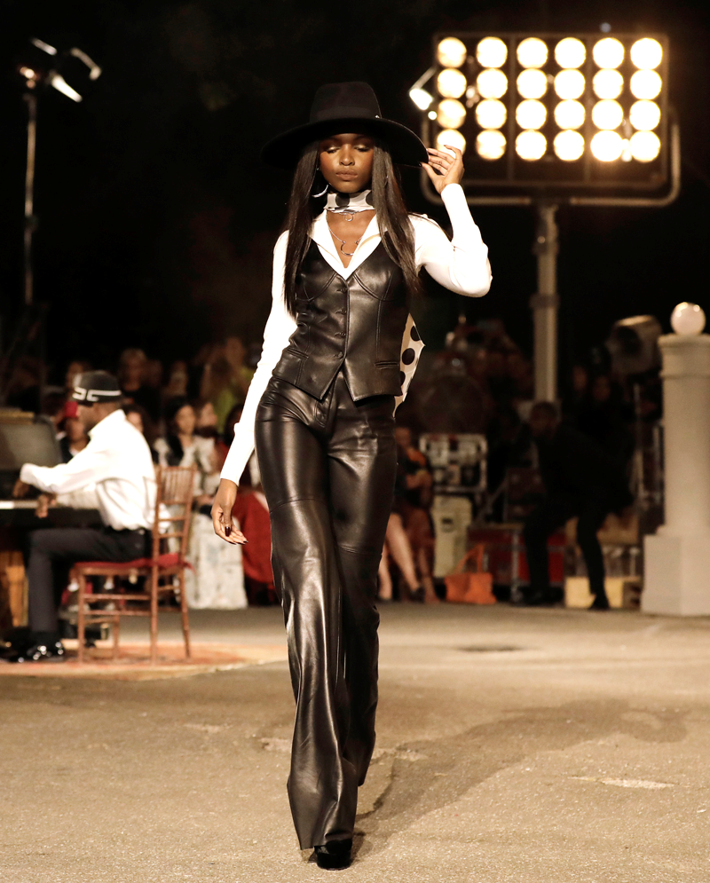 NEW YORK MODA HAFTASI TOMMY HILFIGER