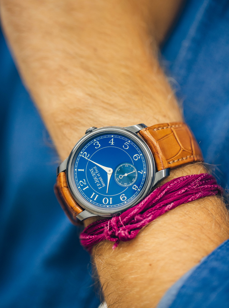 3 MİLYON STERLİN DEĞERİNDE SAATLER