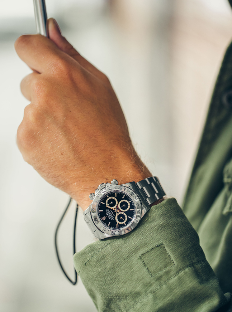 3 MİLYON STERLİN DEĞERİNDE SAATLER