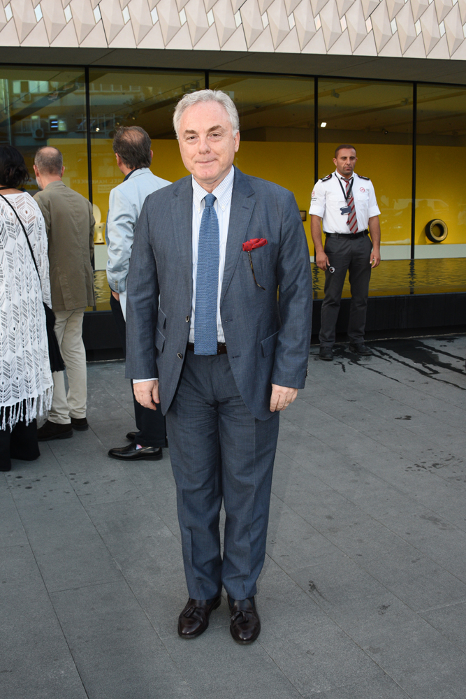 ARTER KAPILARINI AÇTI 