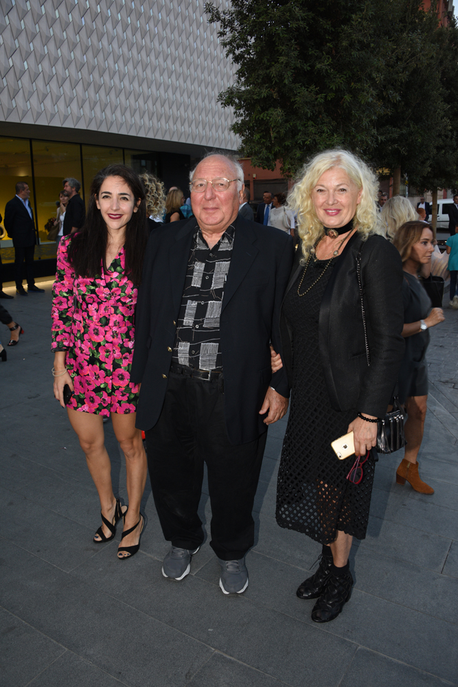 ARTER KAPILARINI AÇTI 